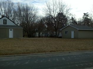 132 8th Ave W, Shakopee, MN 55379