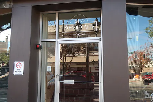 34 1/2 N Wenatchee Ave #7 Photo 1