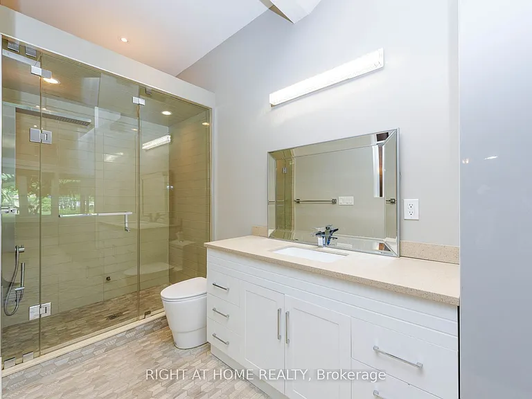 176 Maplewood Rd — Photo 21