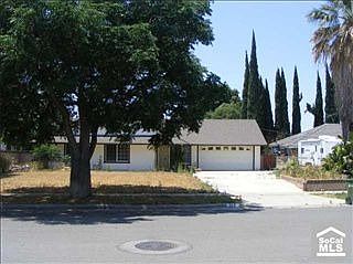 2nd image of 522 Newhall Dr