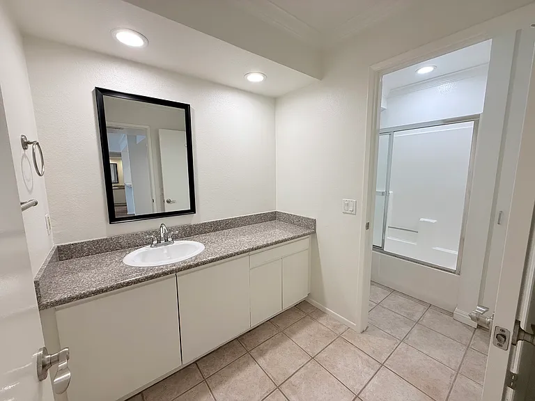 11347 Nebraska Ave — Photo 14