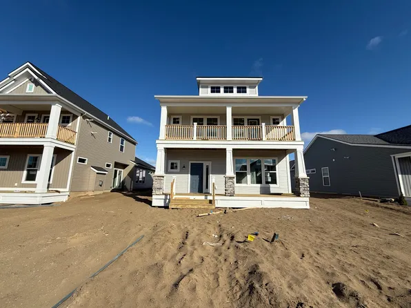 14235 Clubside Ln, Holland, MI 49424