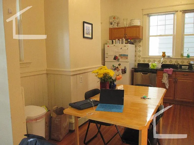 2 bed, 800 sqft, $3,750 — Photo 4
