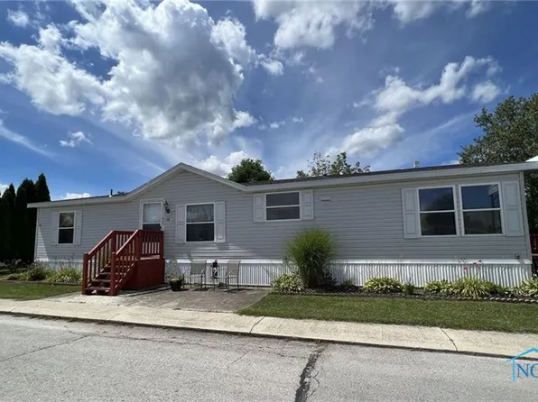 930 E Broadway St #23, North Baltimore, OH 45872