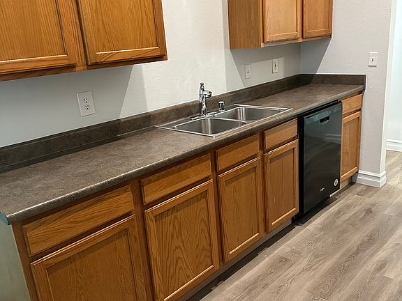4th image of 7920 54th Ave NW