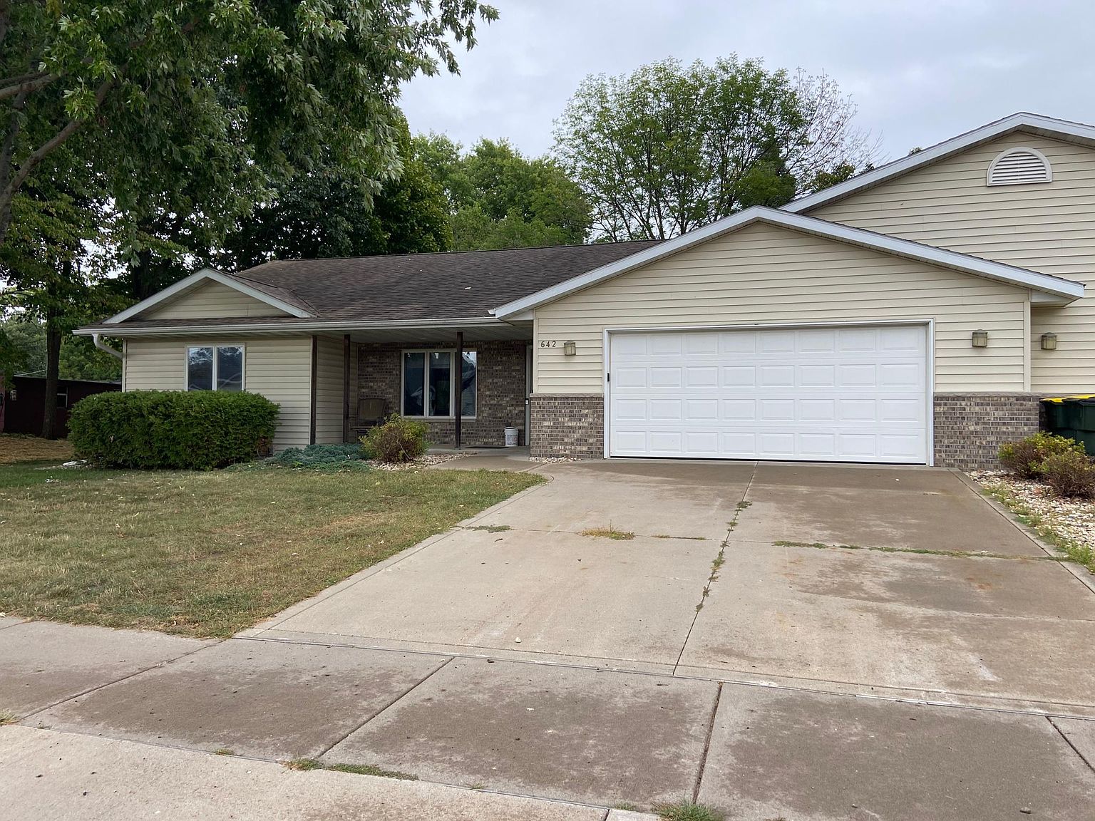 642 9th St, Prairie Du Sac, WI 53578 Zillow