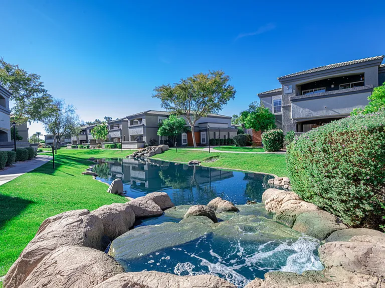 Luxe at Ocotillo — Photo 39