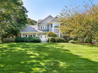 8 Mountain Laurel Ln, Southampton, NY 11968