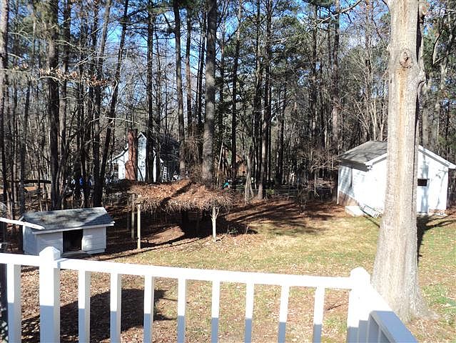 1412 Andersonwood Dr_Home Photos_Bk Yd_12_02052016