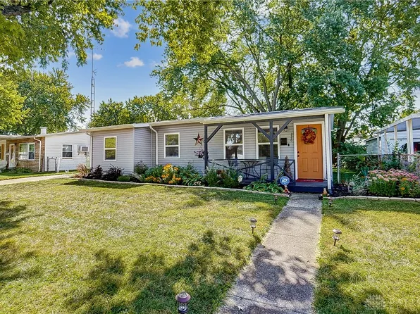 226 Prentice Dr, New Carlisle, OH 45344