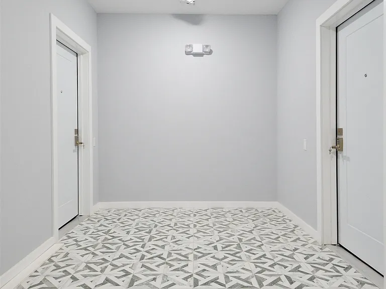 82 E 31st St #202 — Photo 15