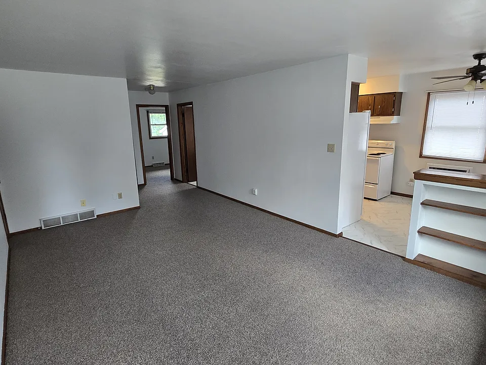 1062 Perry St #4