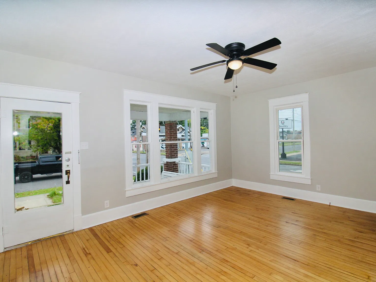 1 bed, $1,100 — Photo 4