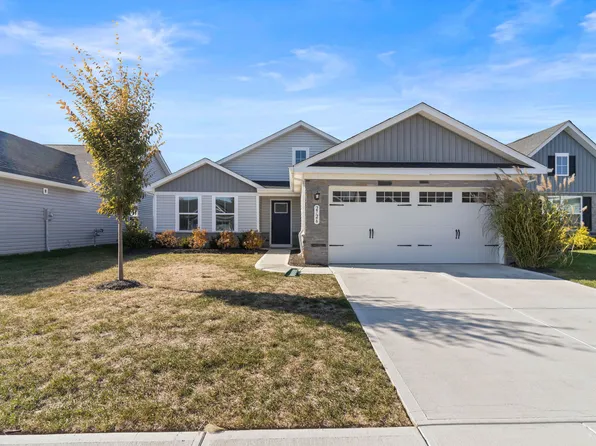 2726 Sand Hollow Dr, Lebanon, IN 46052