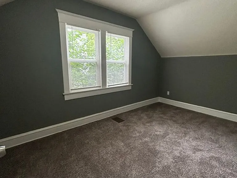 1706 S Arlington Ave — Photo 14