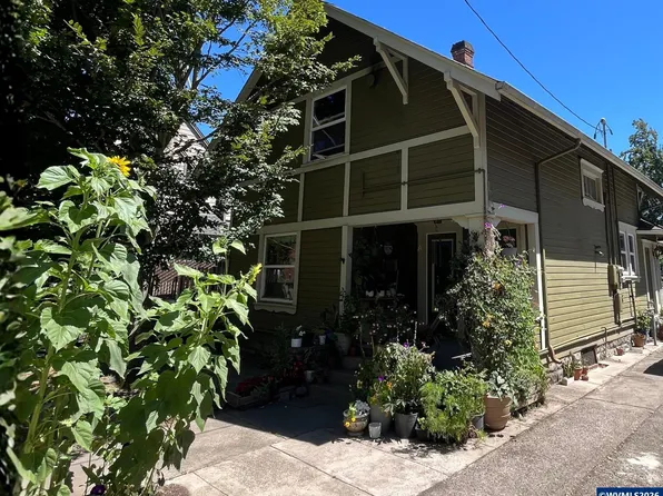 415 SW 11th St, Corvallis, OR 97333