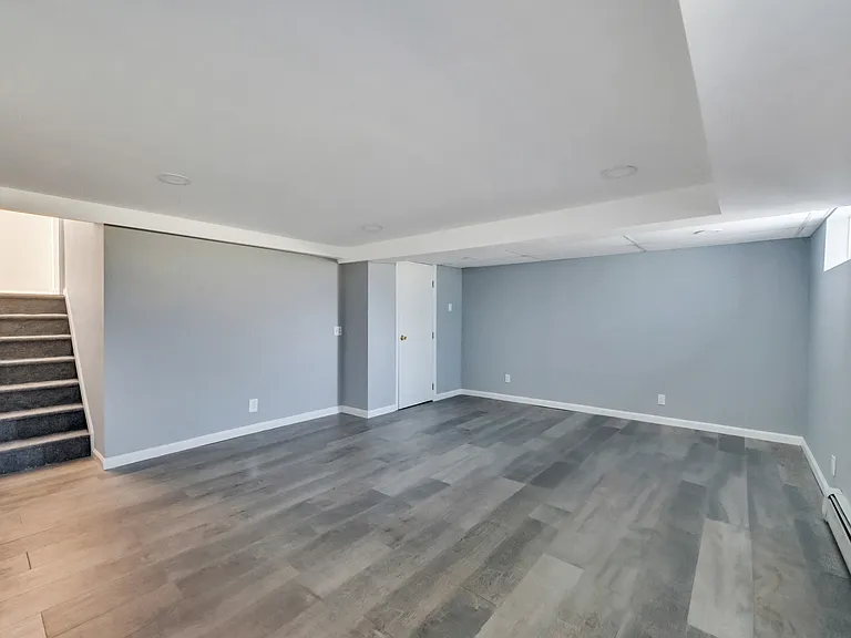 99 Dean St — Photo 25