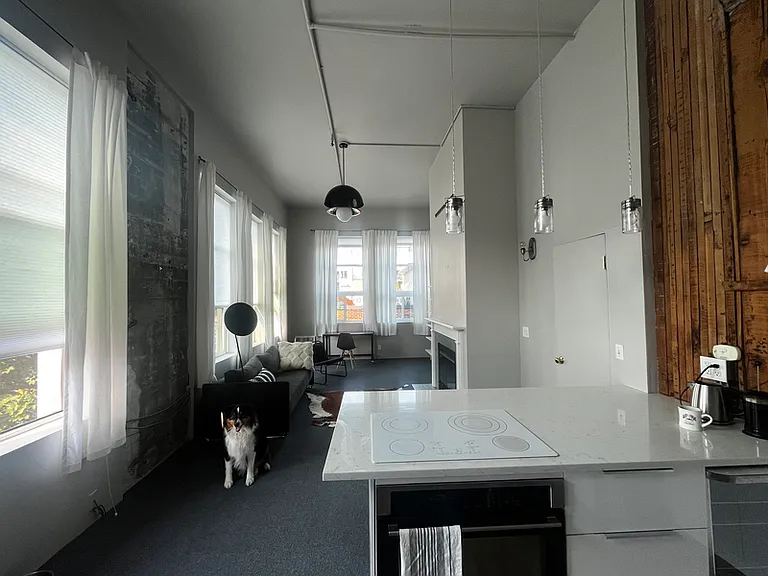 417 E Pine St #211 — Photo 3