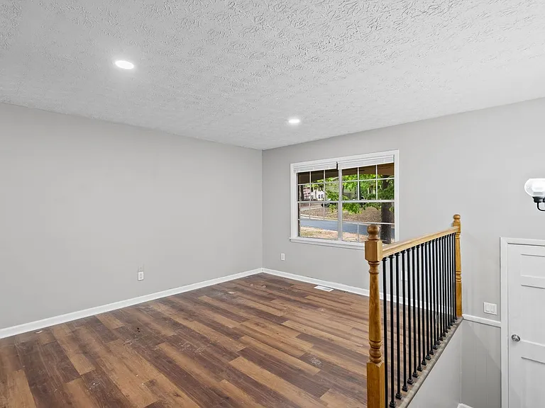 3100 Fern Valley Dr SW #A — Photo 4