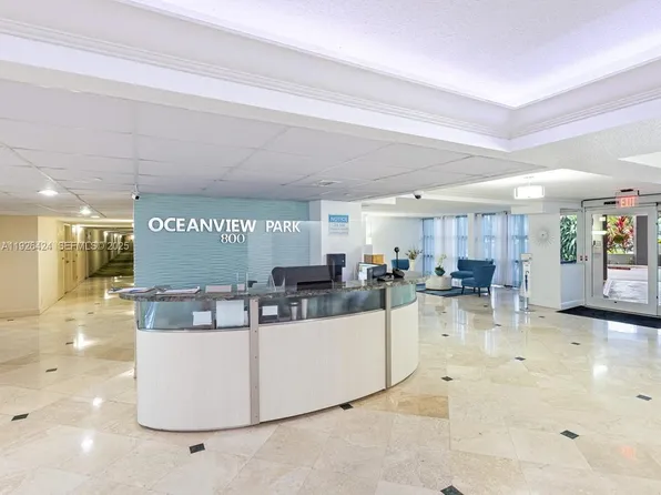 800 Parkview Dr APT 701, Hallandale Beach, FL 33009