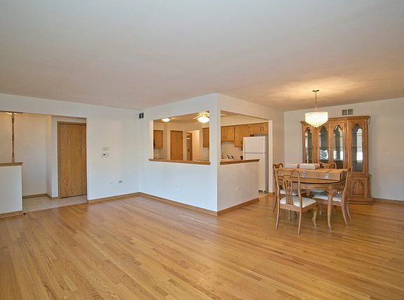 4th image of 10705 Rachel Ln #8