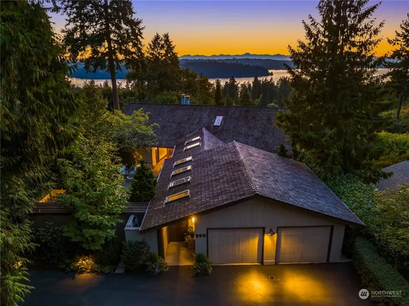 5011 88th Avenue SE, Mercer Island, WA 98040