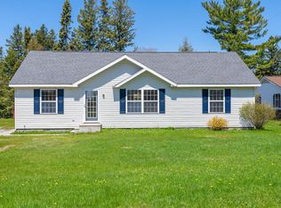 1013 Duncan Ave, Cheboygan, MI 49721