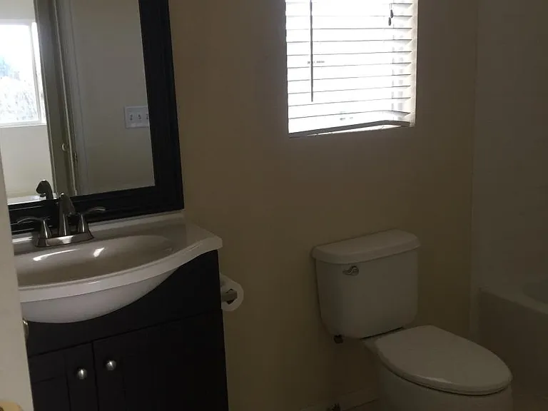 309 Plowman Ct — Photo 2