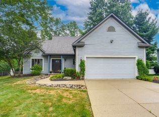 4739 Emerald Woods Dr, Stow, OH 44224