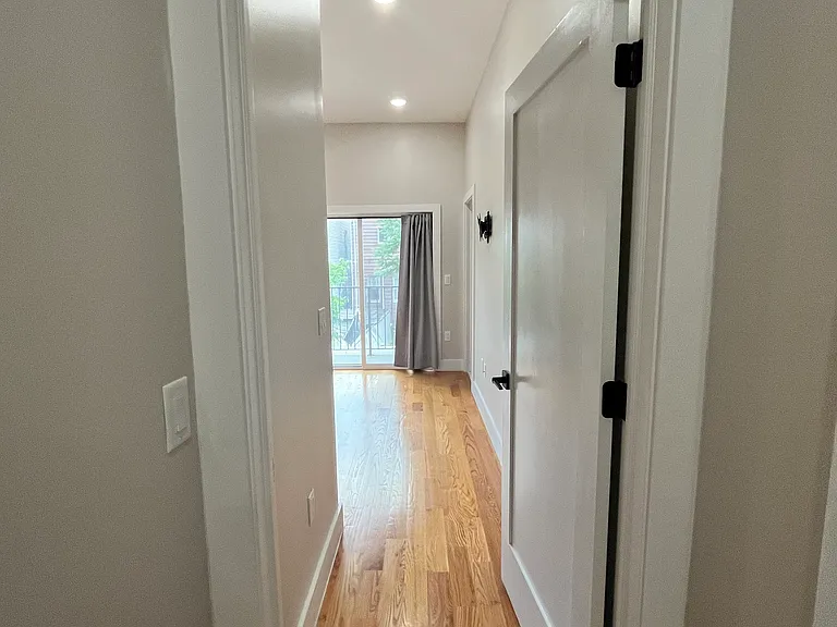46 Yale Ave #1 — Photo 15