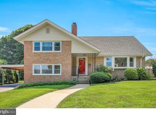 2306 Lasalle Dr, Reading, PA 19609