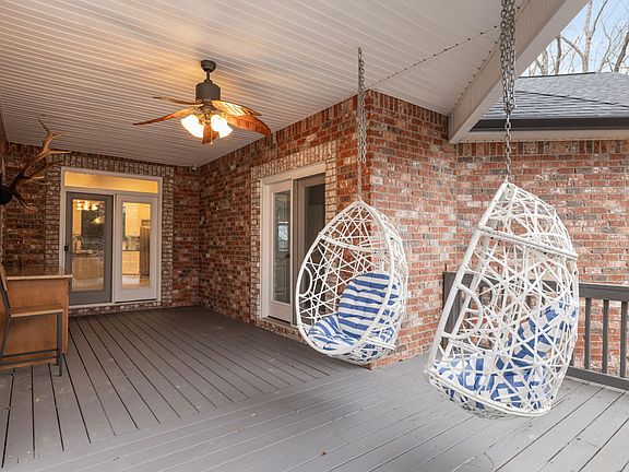 50th image of 442 Lakeview Cir