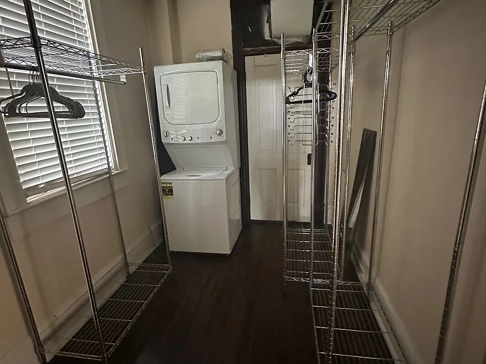 Closet & laundry room