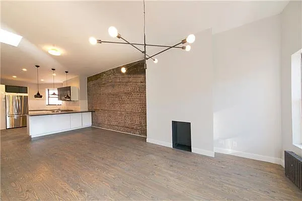 Rented by Maison International | media 30