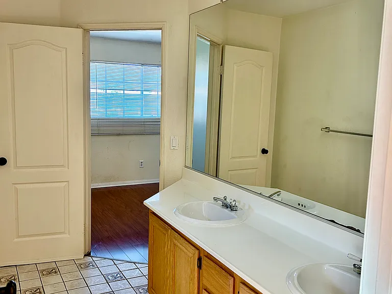 3251 San Tomas Dr — Photo 13