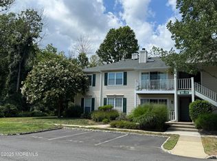 26 Players Cir, Tinton Falls, NJ 07724