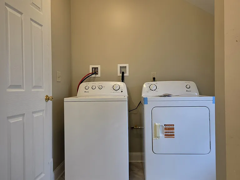 814 E Lincoln Ave #A — Photo 9