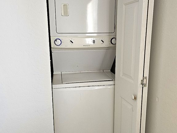 4th image of 7553 N 21st Ave APT 4