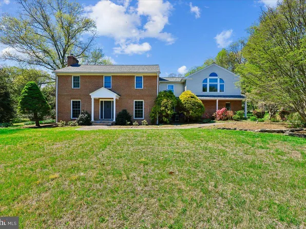 13113 Chestnut Oak Dr, Gaithersburg, MD 20878