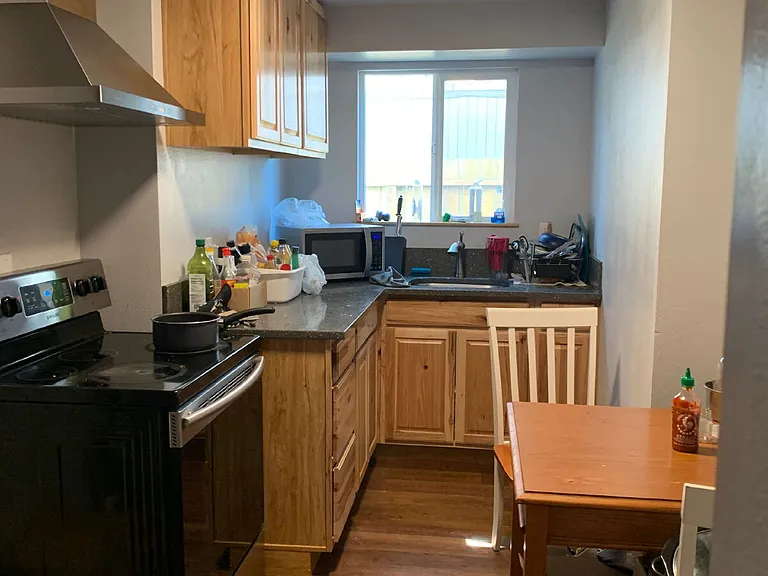 474 E 14th Aly #13 — Photo 7