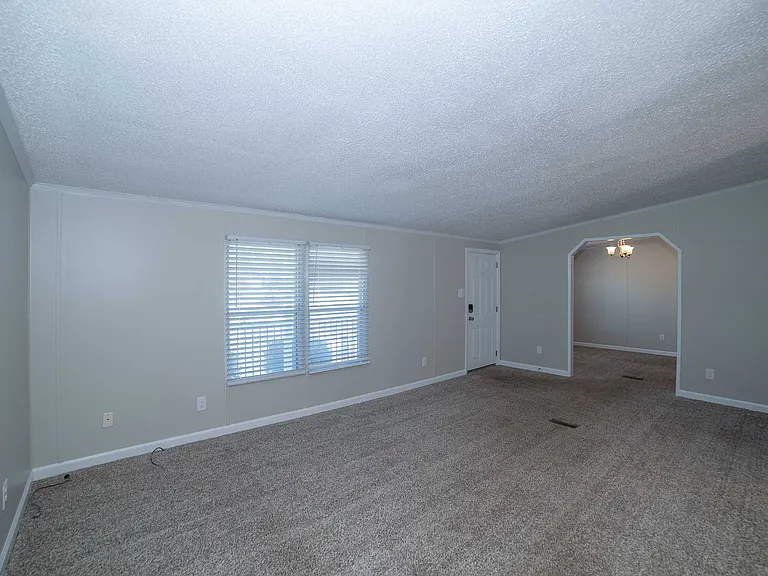 7341 April Dr — Photo 7