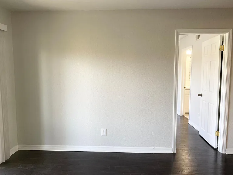 10200 Gandy Blvd N #911 — Photo 8