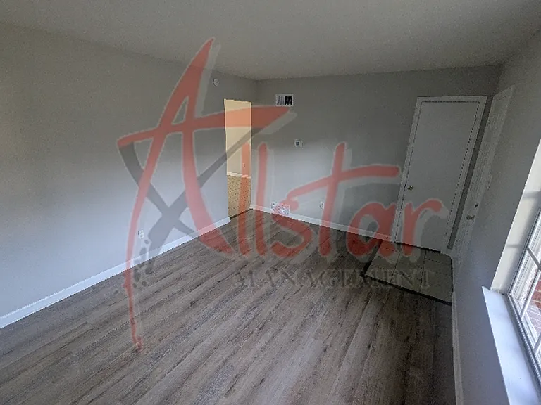 1945 Mississippi Valley Blvd — Photo 5