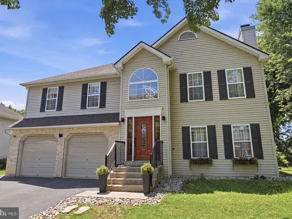 1709 33rd St SW, Allentown, PA 18103