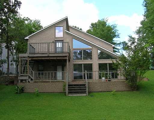 3rd image of 1912 Brookside Dr