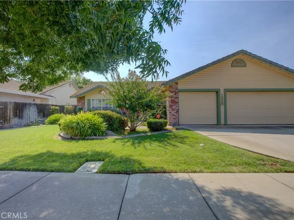1220 E Donna Dr, Merced, CA 95340