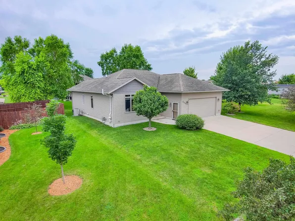 928 Highway 57, Parkersburg, IA 50665