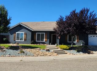461 Quailhollow Dr, Ione, CA 95640