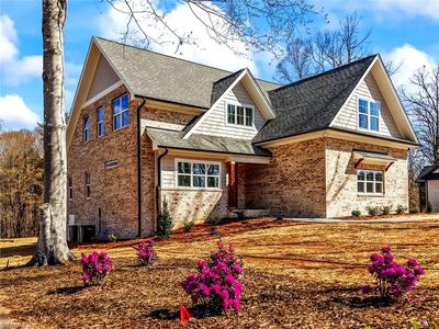 1827 Songbird Ln, Lewisville, NC, 27023
