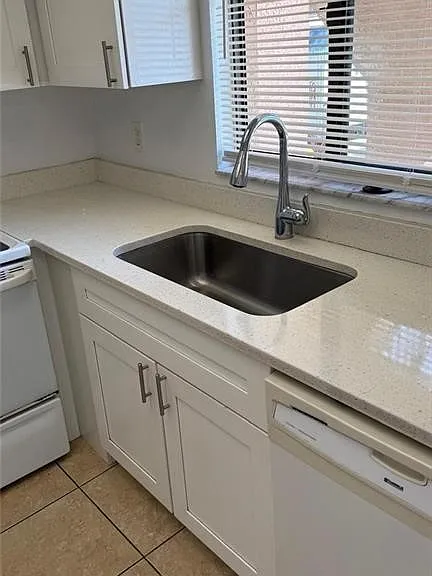 2680 Park Windsor Dr #503 — Photo 5